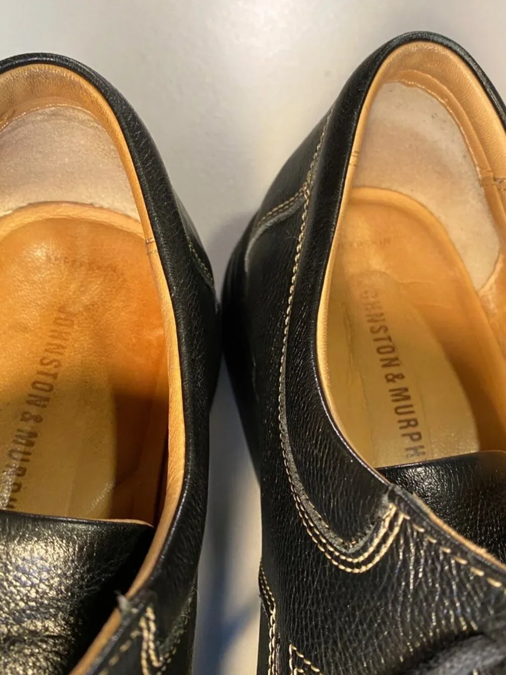 Johnston & Murphy - 10.5M - Men's Black Leather Dress Shoes